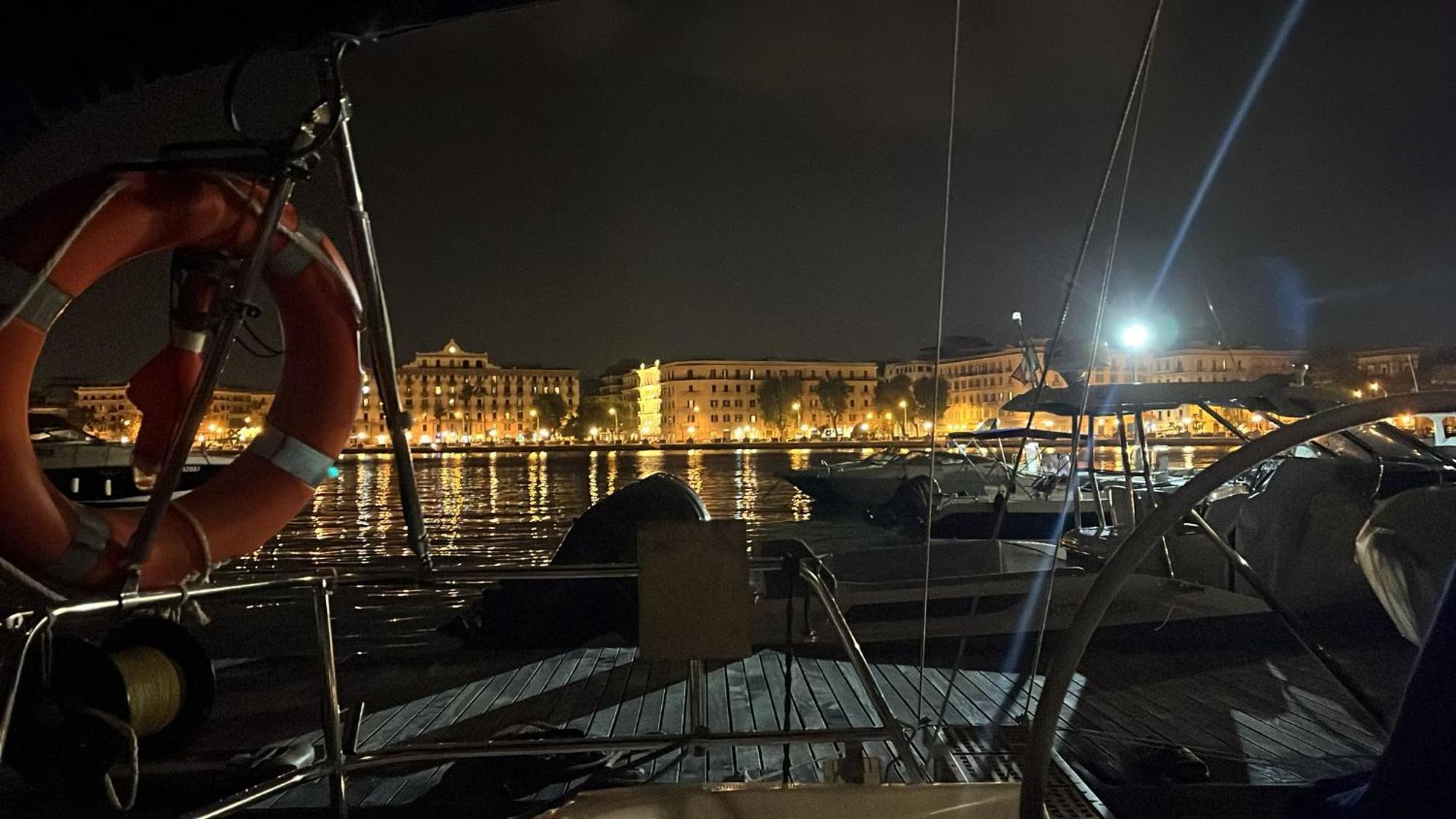 Charming Sailing Boat - Le Dimore Di Ines Бари Экстерьер фото